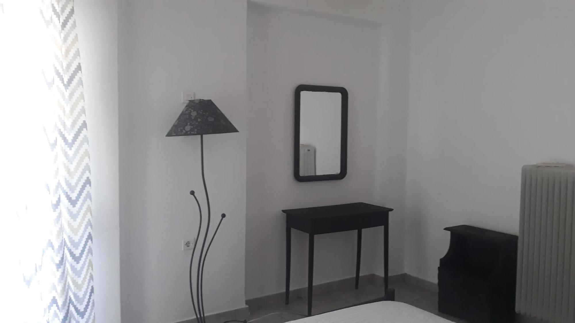Central Apartments Eretria Exterior photo