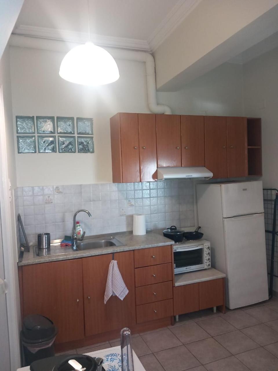 Central Apartments Eretria Exterior photo
